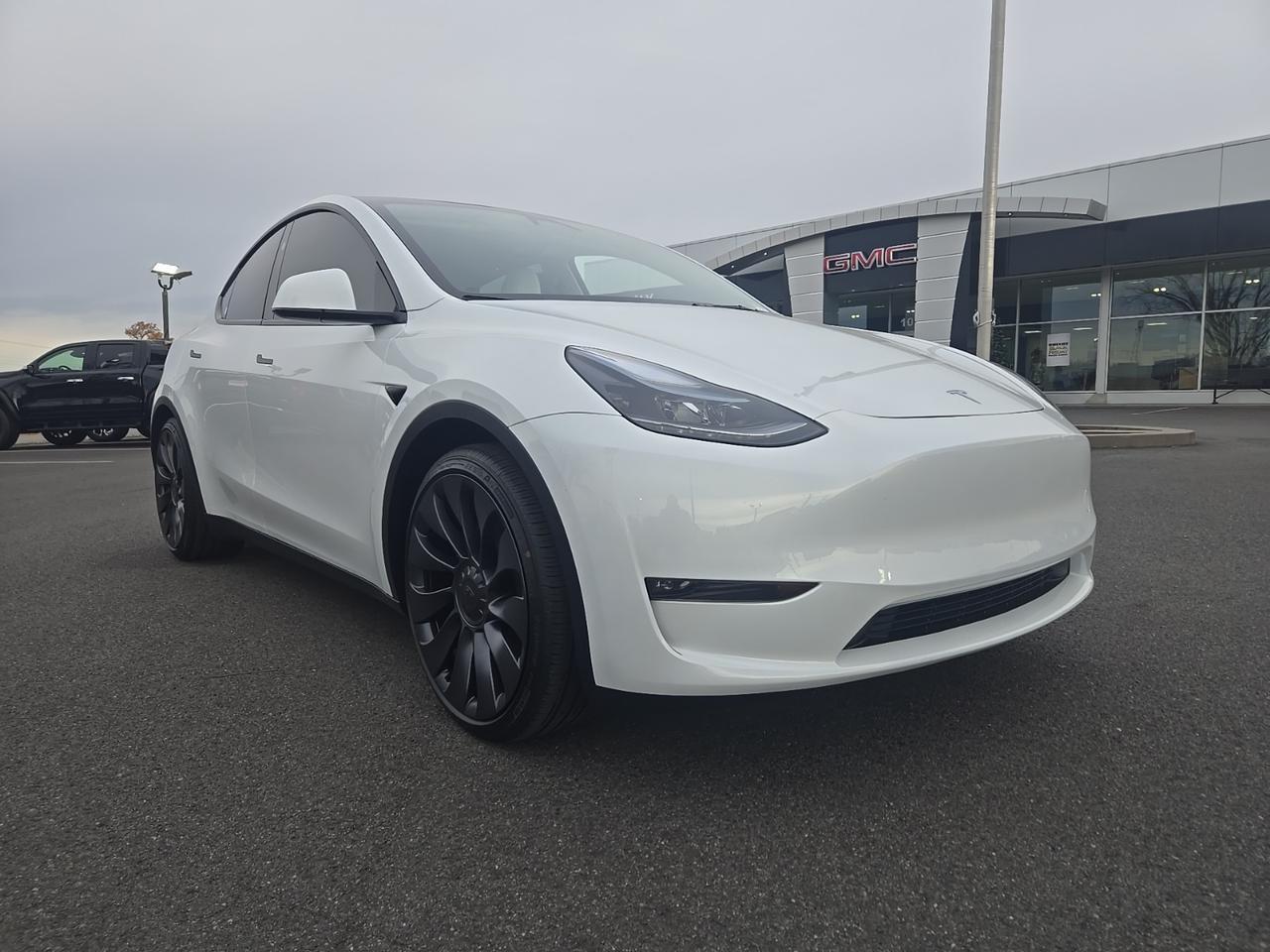 2025 Tesla Model Y Performance