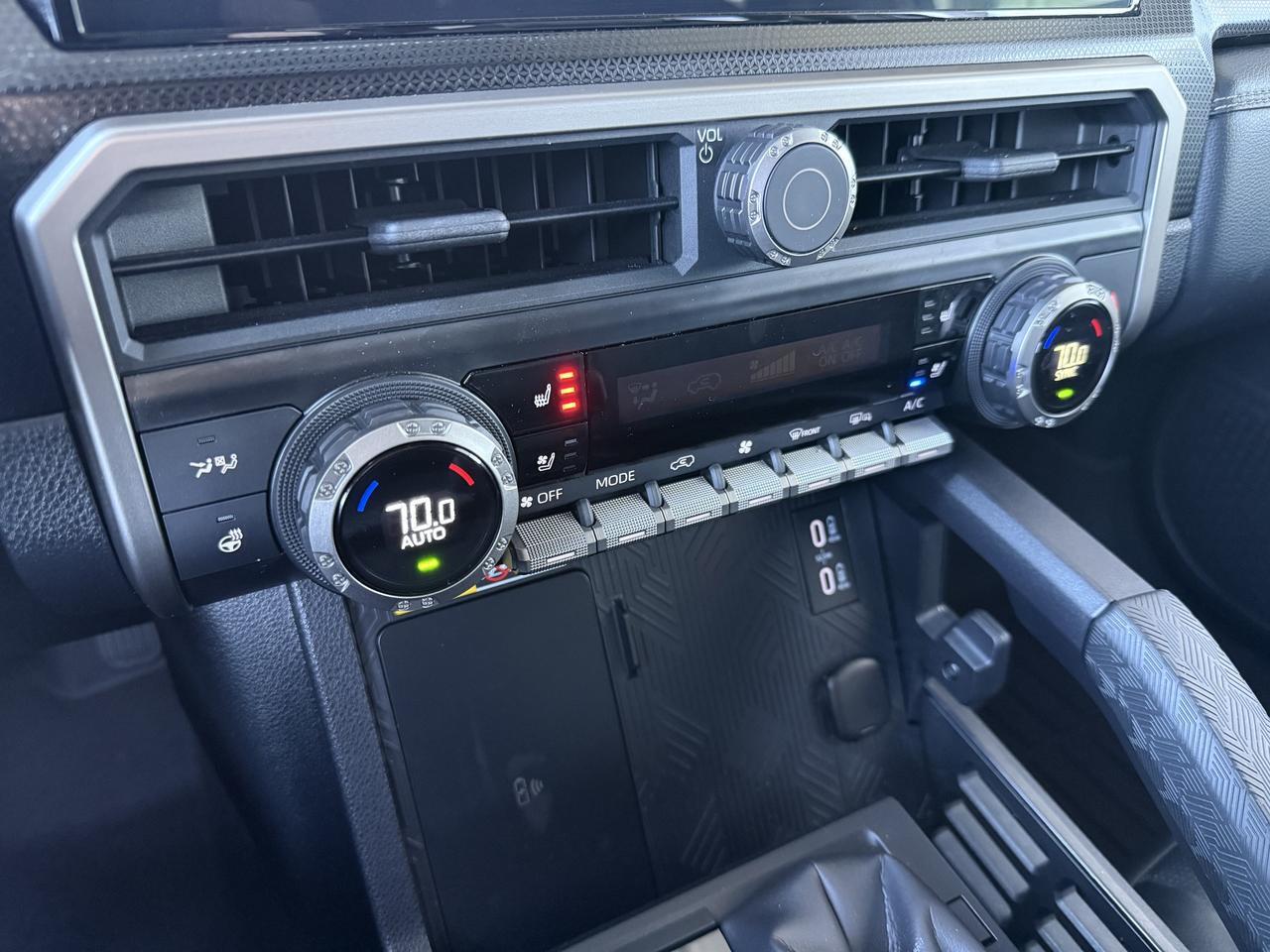 2025 Toyota 4Runner Limited - Photo 22