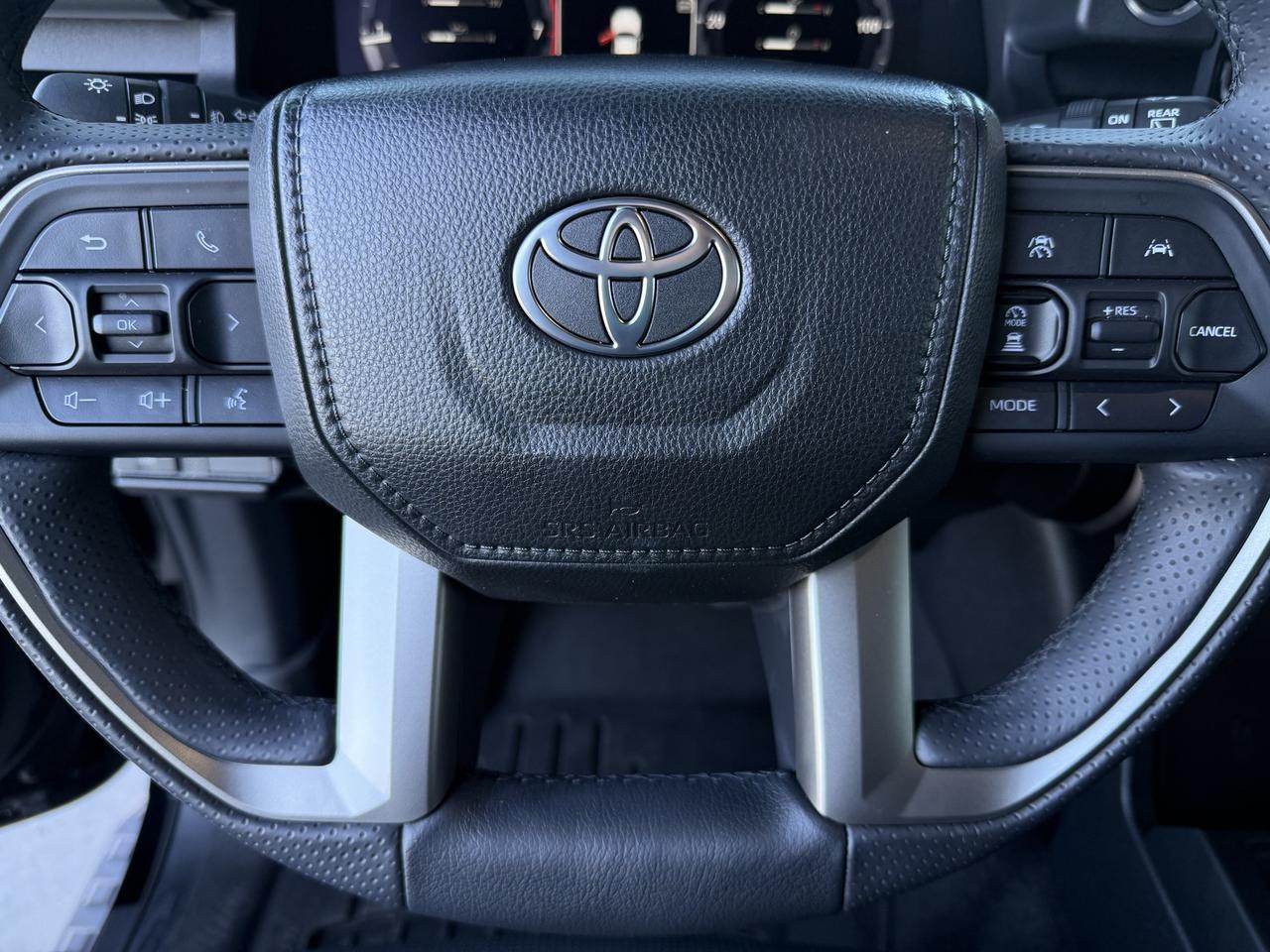 2025 Toyota 4Runner Limited - Photo 18