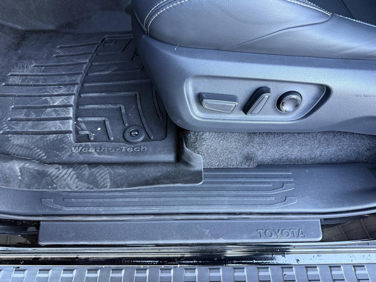 2025 Toyota 4Runner Limited - Photo 14