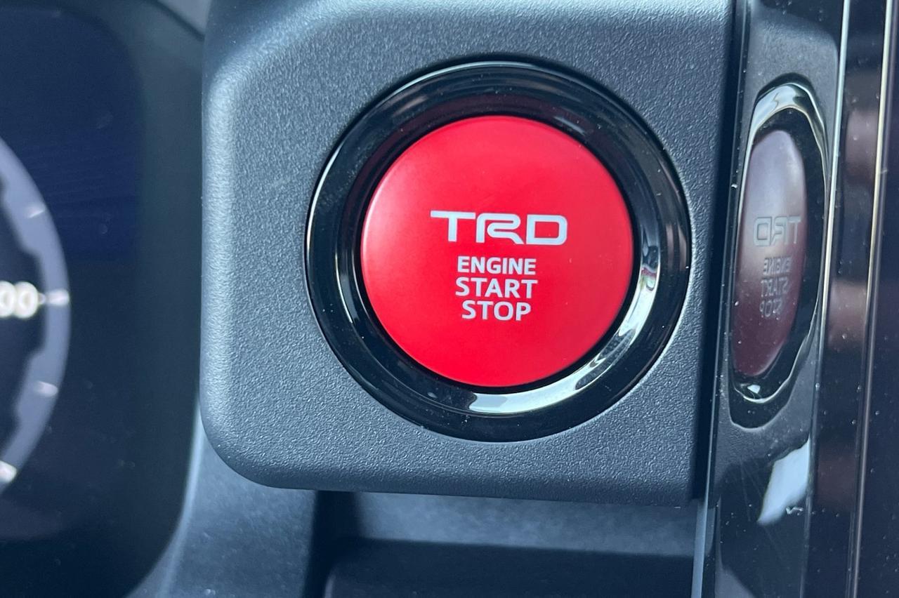2025 Toyota 4Runner TRD Off-Road Premium Ontario OR