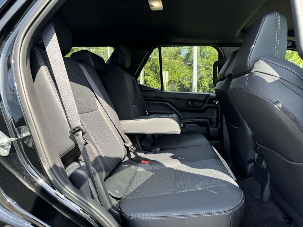 2025 Toyota 4Runner i-FORCE MAX Hybrid TRD Off-Road Premium Fredericksburg VA