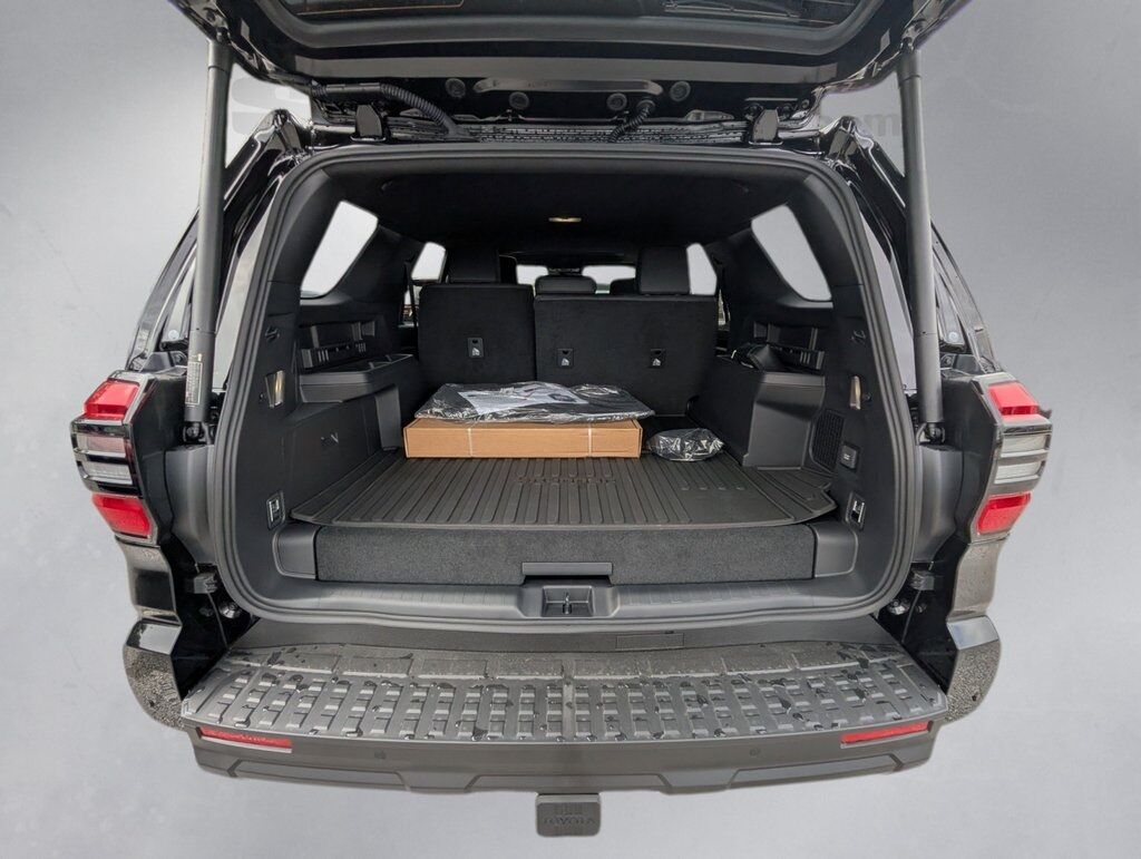2025 Toyota 4Runner i-FORCE MAX Hybrid TRD Off-Road Premium