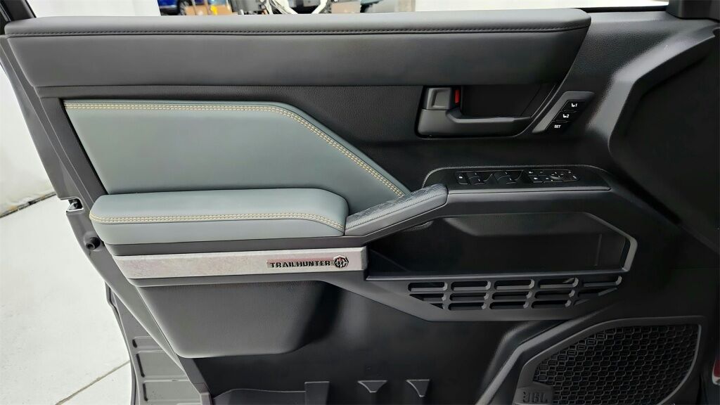 2025 Toyota 4Runner i-FORCE MAX Hybrid Trailhunter Laurel MD