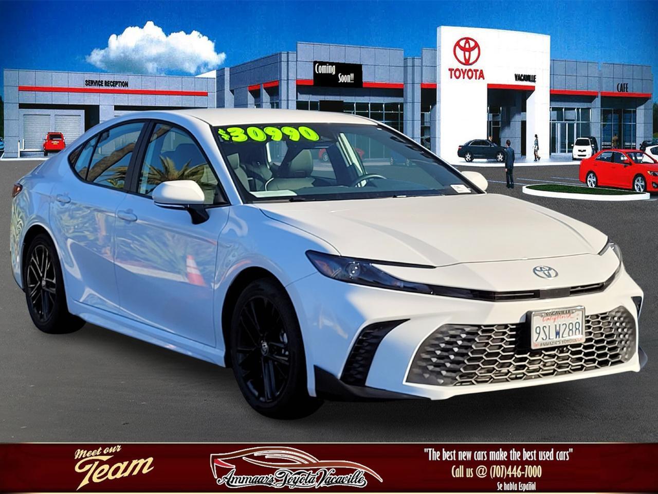 2025 Toyota CAMRY HYBRID SE