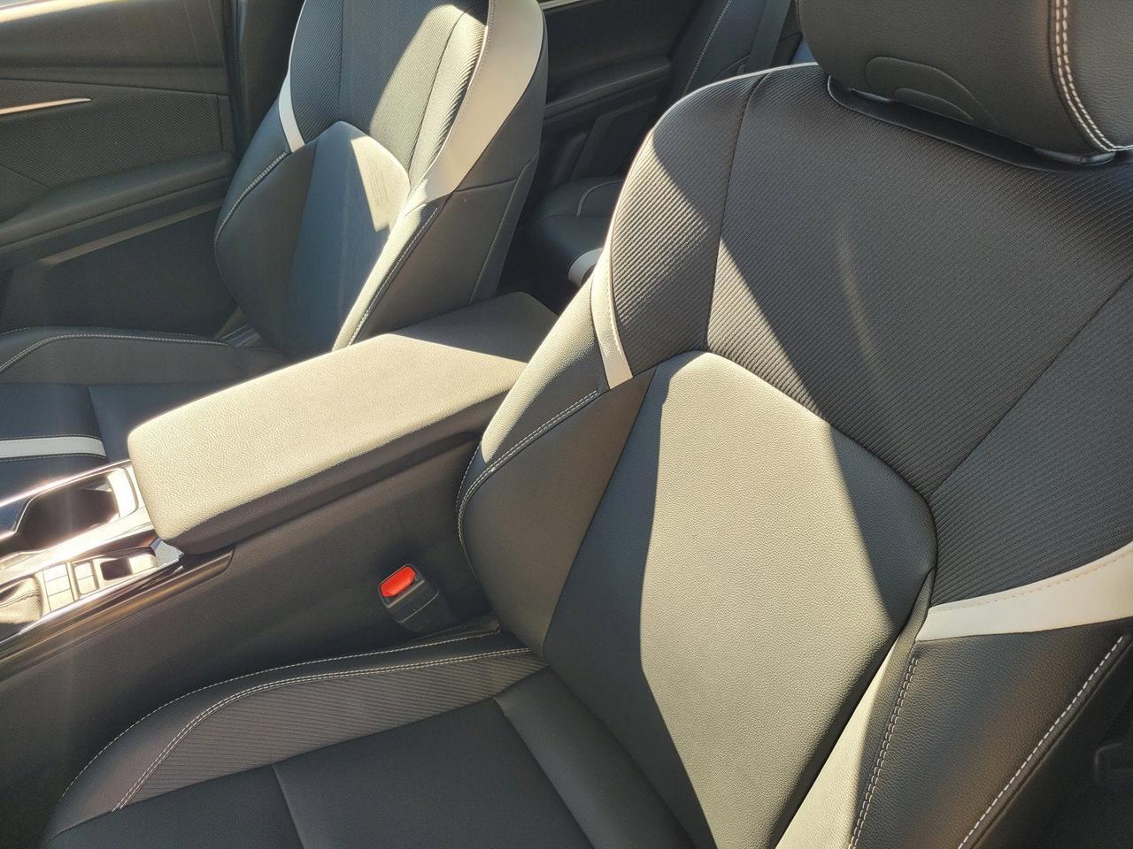 2025 Toyota CAMRY SE Roseville CA