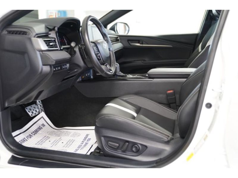 2025 Toyota Camry Hybrid SE Huntington UT