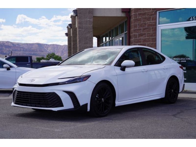 2025 Toyota Camry Hybrid SE Huntington UT