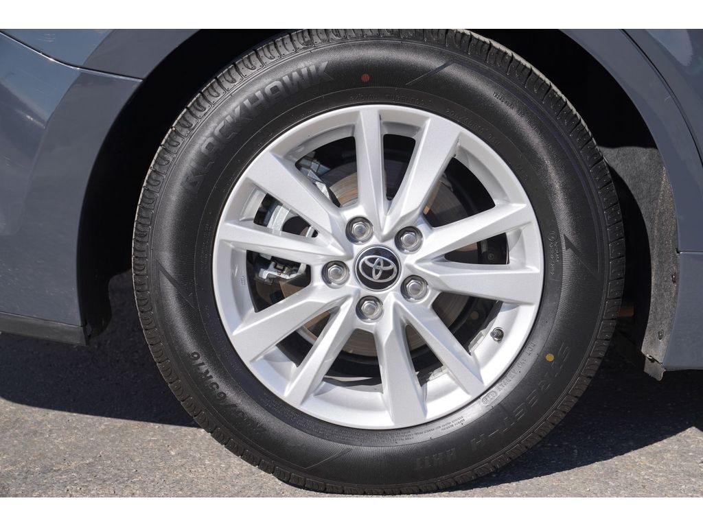 2025 Toyota Camry Hybrid SE Huntington UT