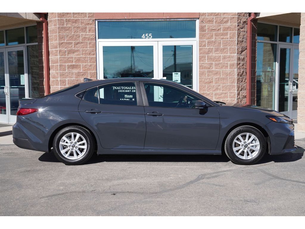 2025 Toyota Camry Hybrid SE Huntington UT