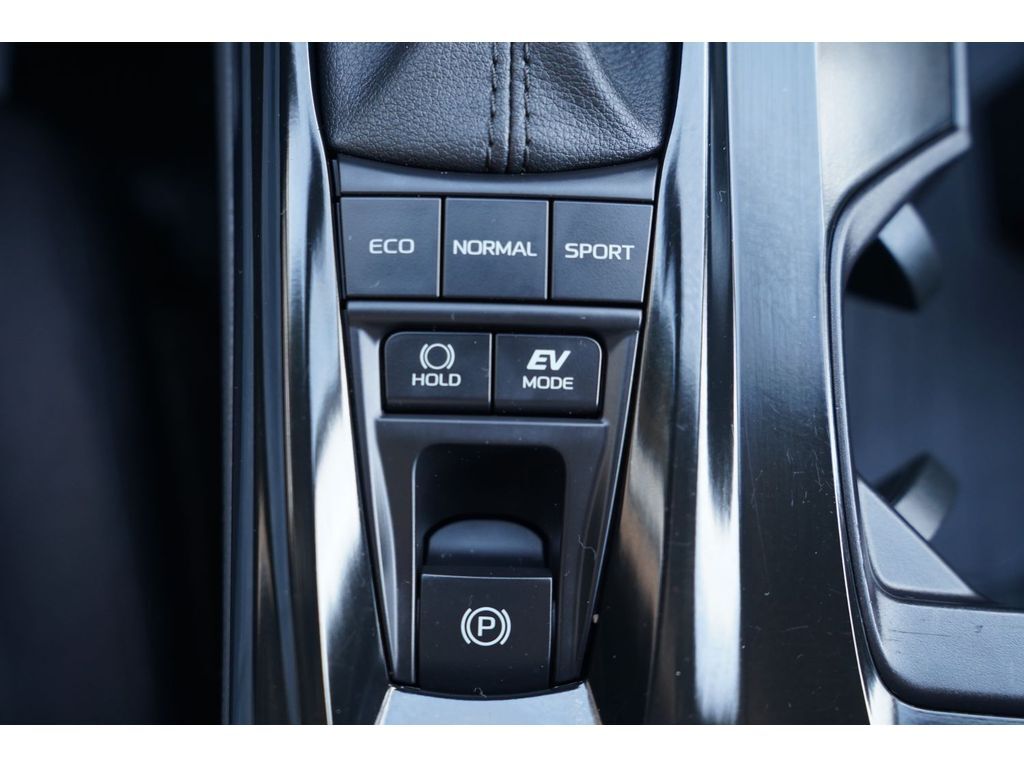 2025 Toyota Camry Hybrid SE Huntington UT