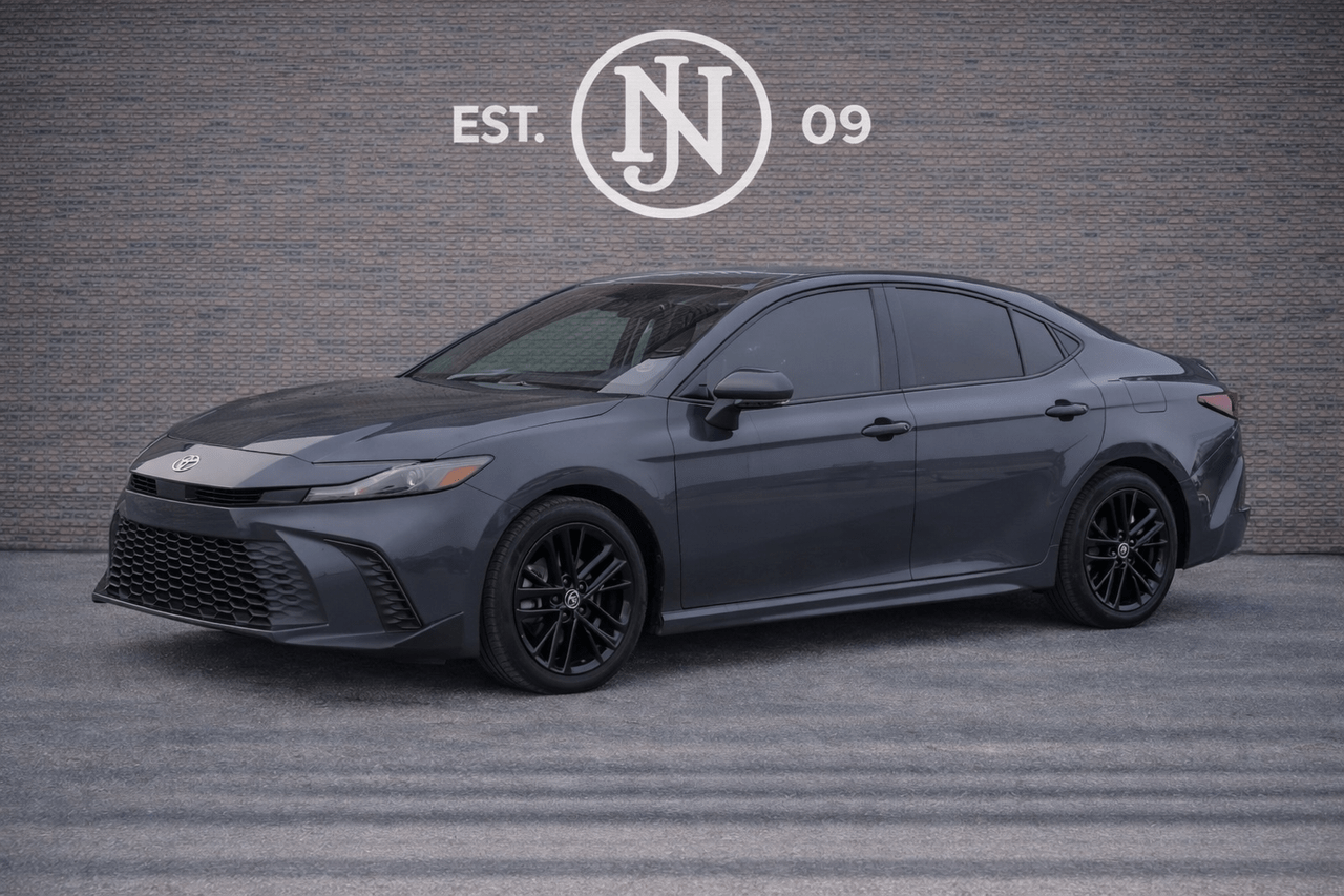 2025 Toyota Camry Hybrid SE Hybrid