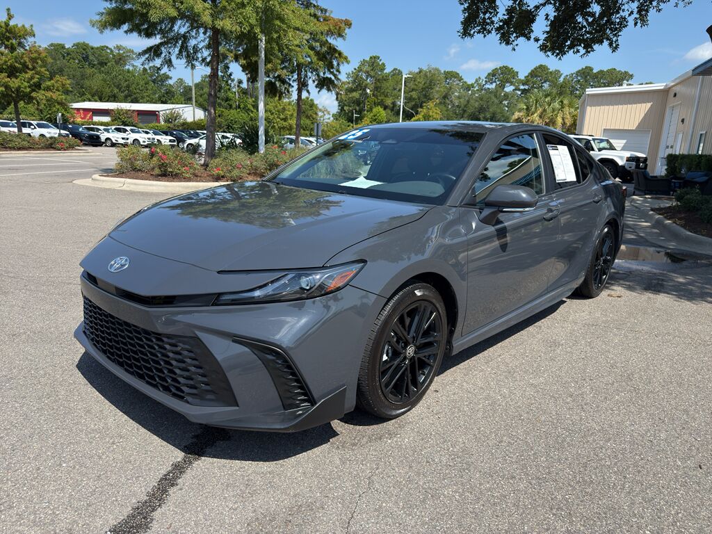 2025 Toyota Camry Hybrid SE Wilmington NC
