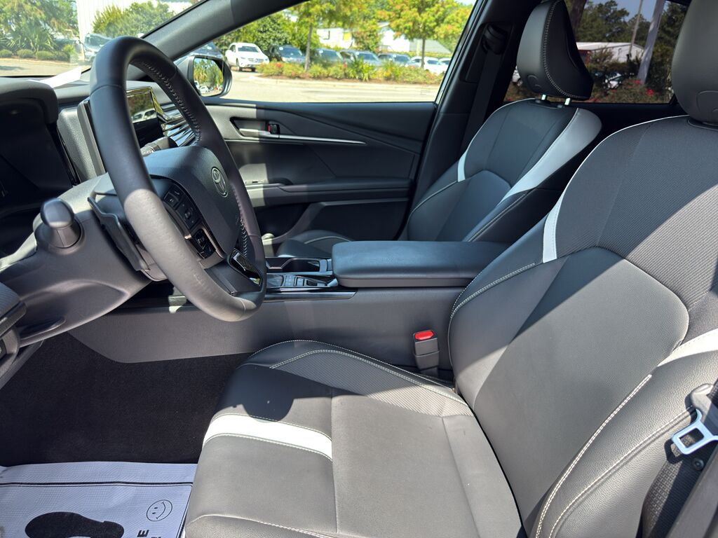 2025 Toyota Camry Hybrid SE Wilmington NC