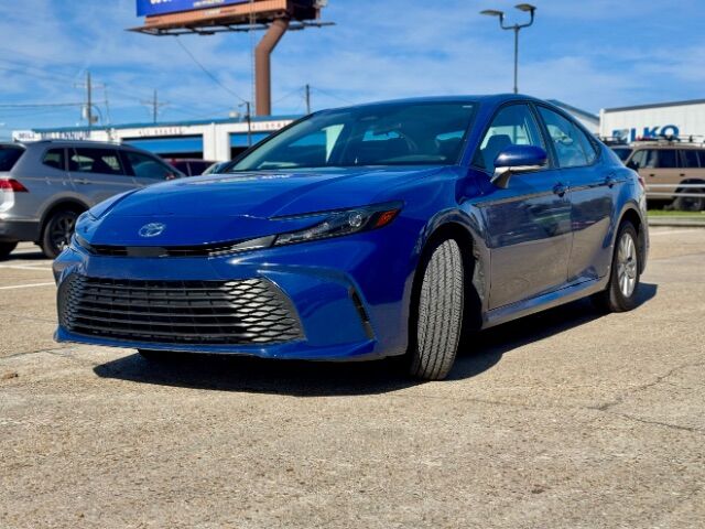 2025 Toyota Camry LE | SE | XLE | XSE