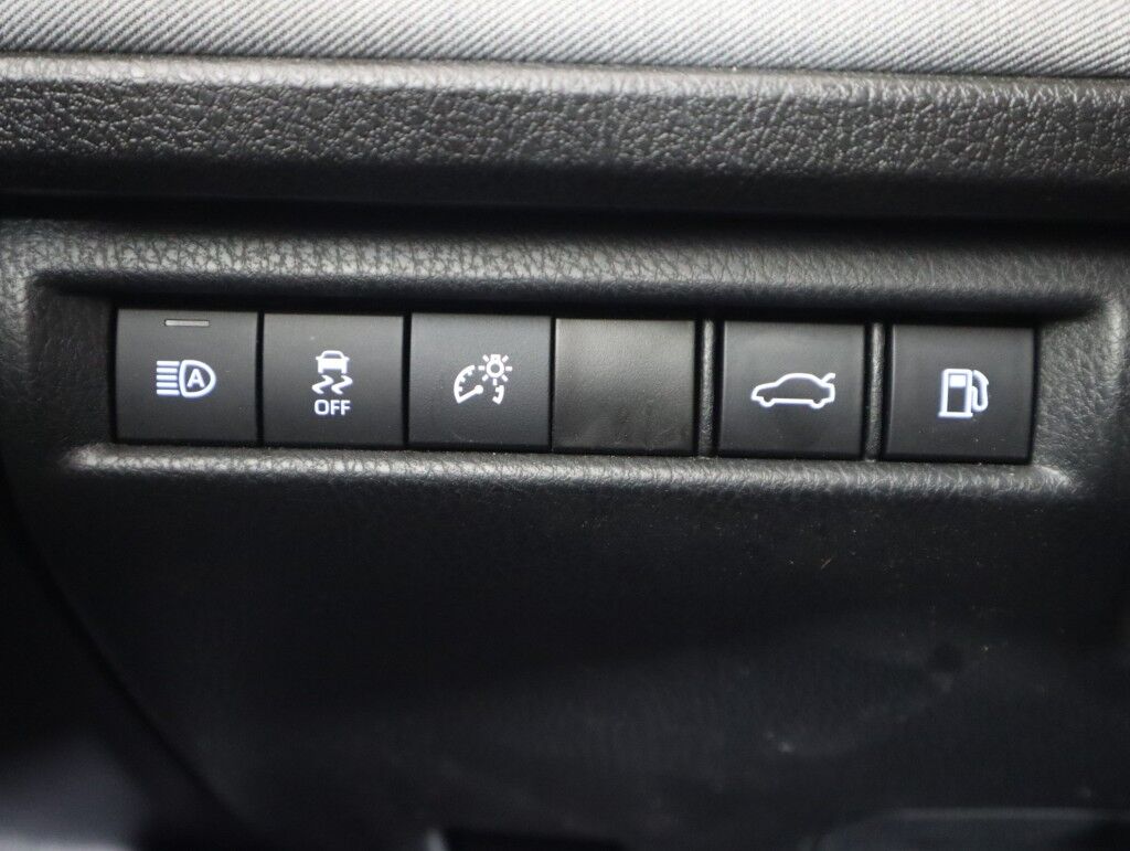 2025 Toyota Camry LE Hybrid AWD Maumee OH