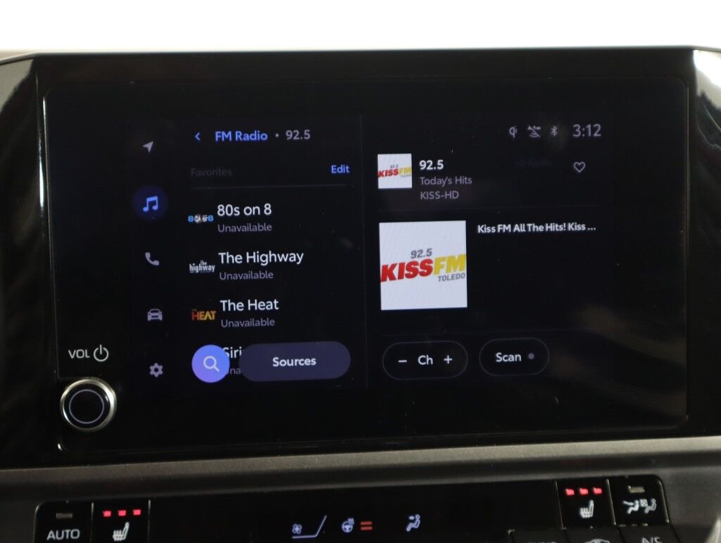 2025 Toyota Camry LE Hybrid AWD Maumee OH