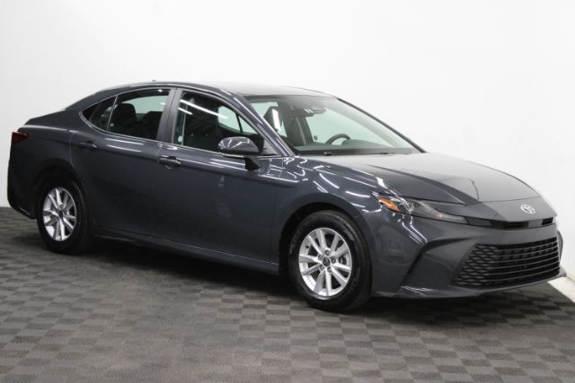 2025 Toyota Camry LE Hybrid