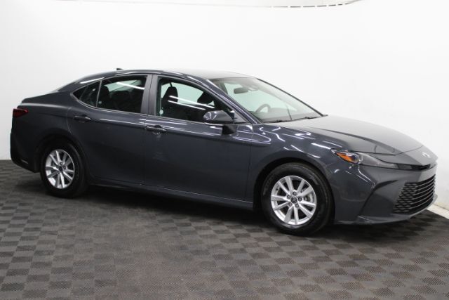 2025 Toyota Camry LE Hybrid