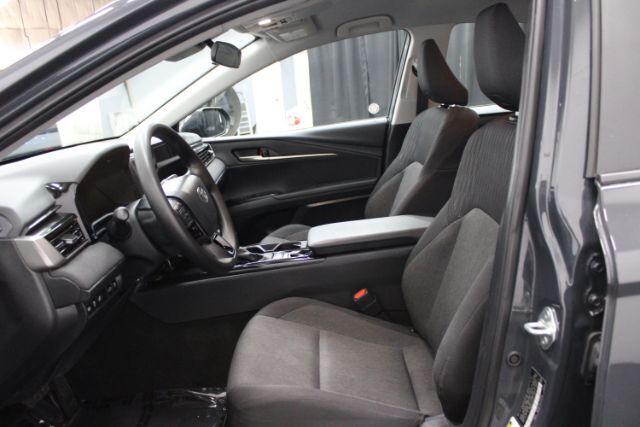 2025 Toyota Camry LE Hybrid Chantilly VA