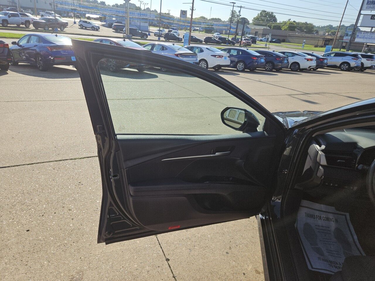 2025 Toyota Camry LE Marietta OH