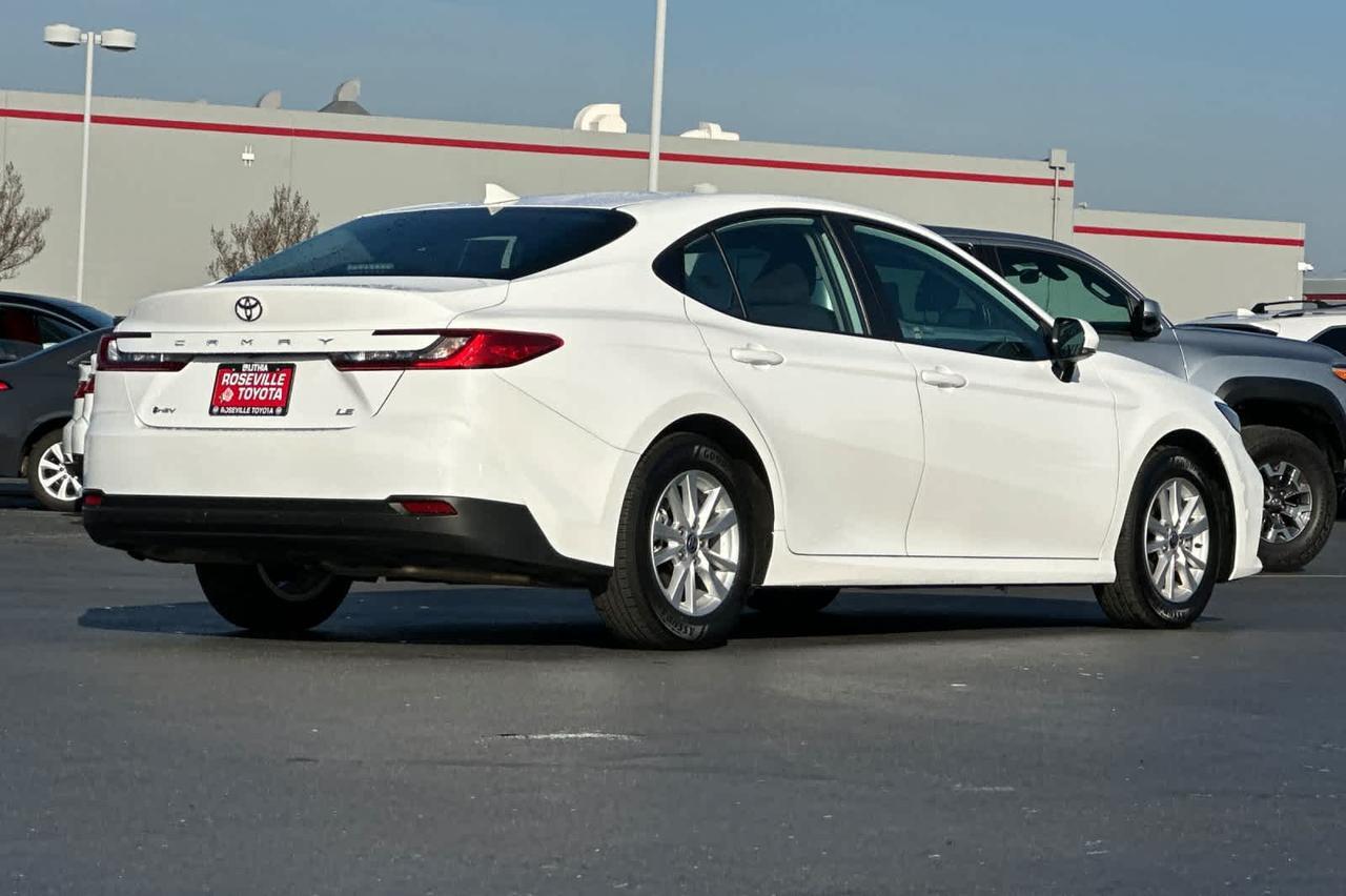 2025 Toyota Camry LE