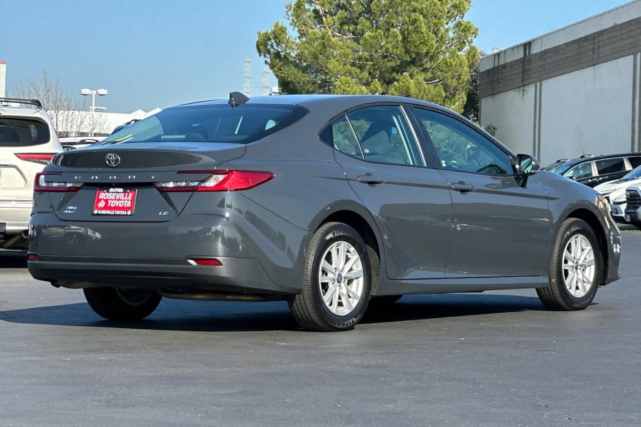 2025 Toyota Camry LE