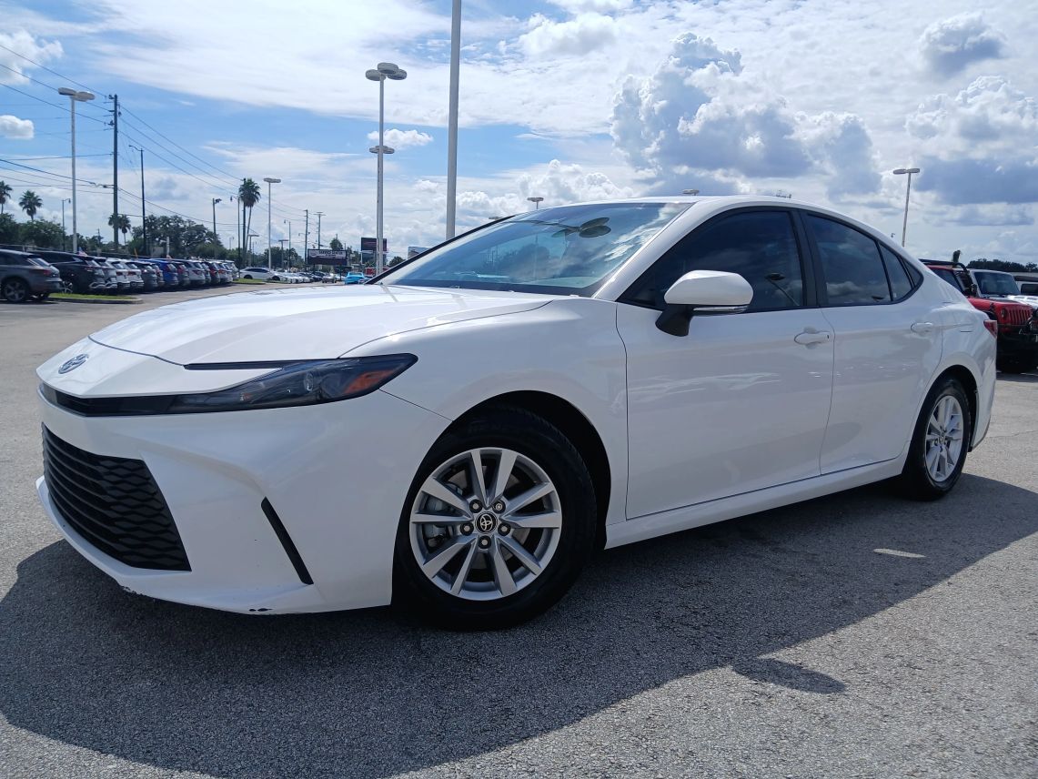 2025 Toyota Camry LE Sedan 4D