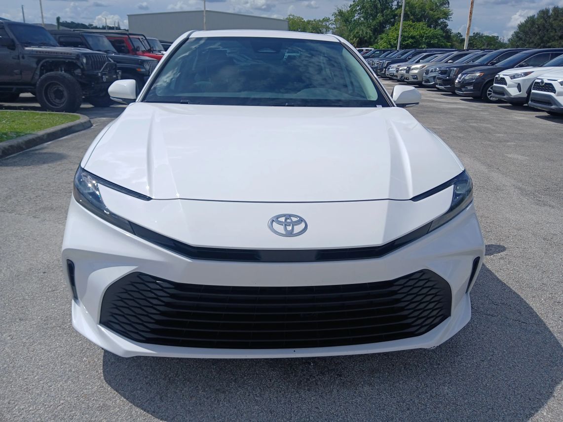 2025 Toyota Camry LE Sedan 4D