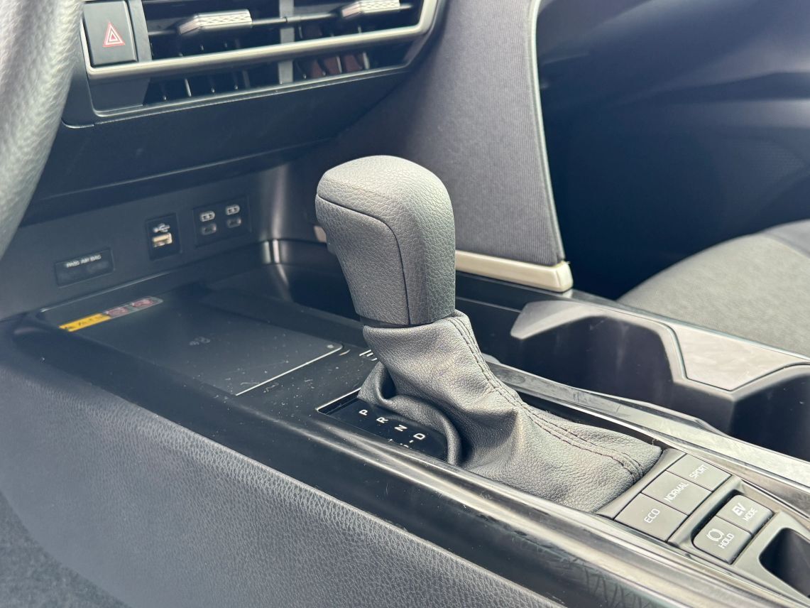 2025 Toyota Camry LE Sedan 4D