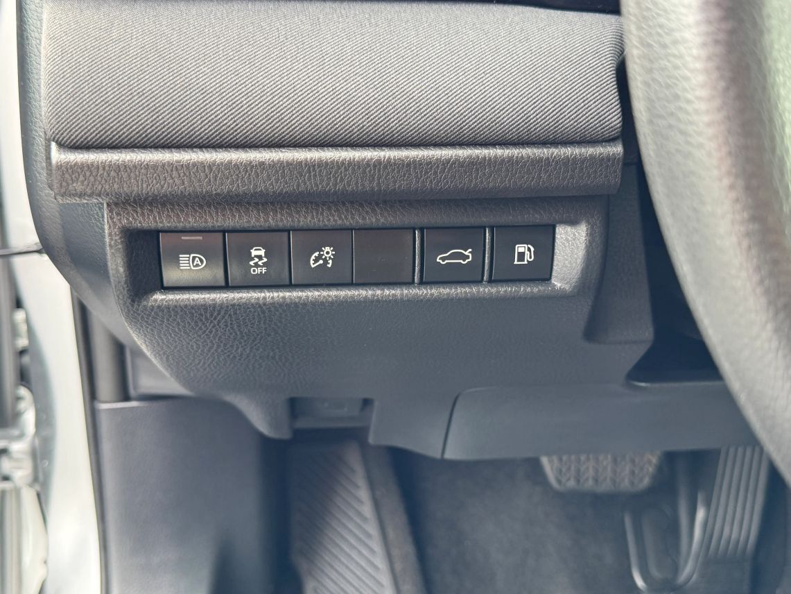 2025 Toyota Camry LE Sedan 4D