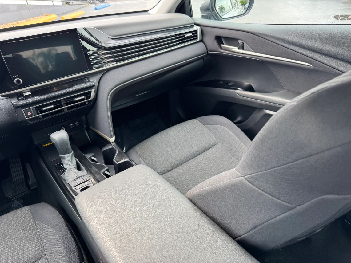 2025 Toyota Camry LE Sedan 4D
