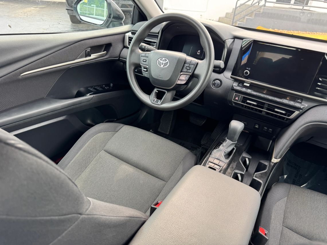 2025 Toyota Camry LE Sedan 4D
