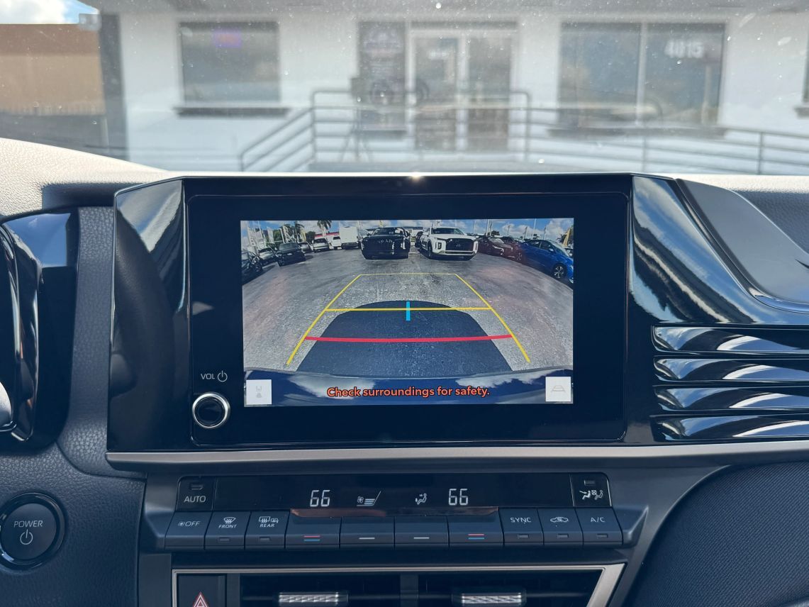 2025 Toyota Camry LE Sedan 4D