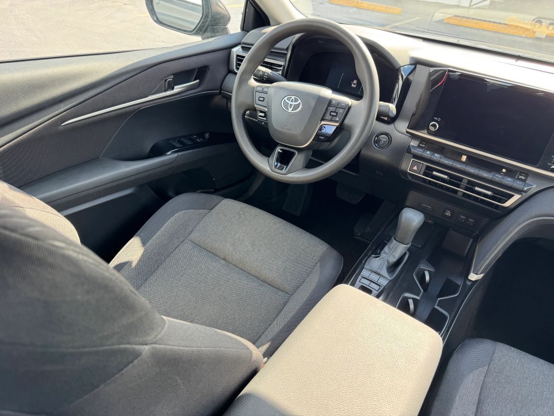 2025 Toyota Camry LE Sedan 4D
