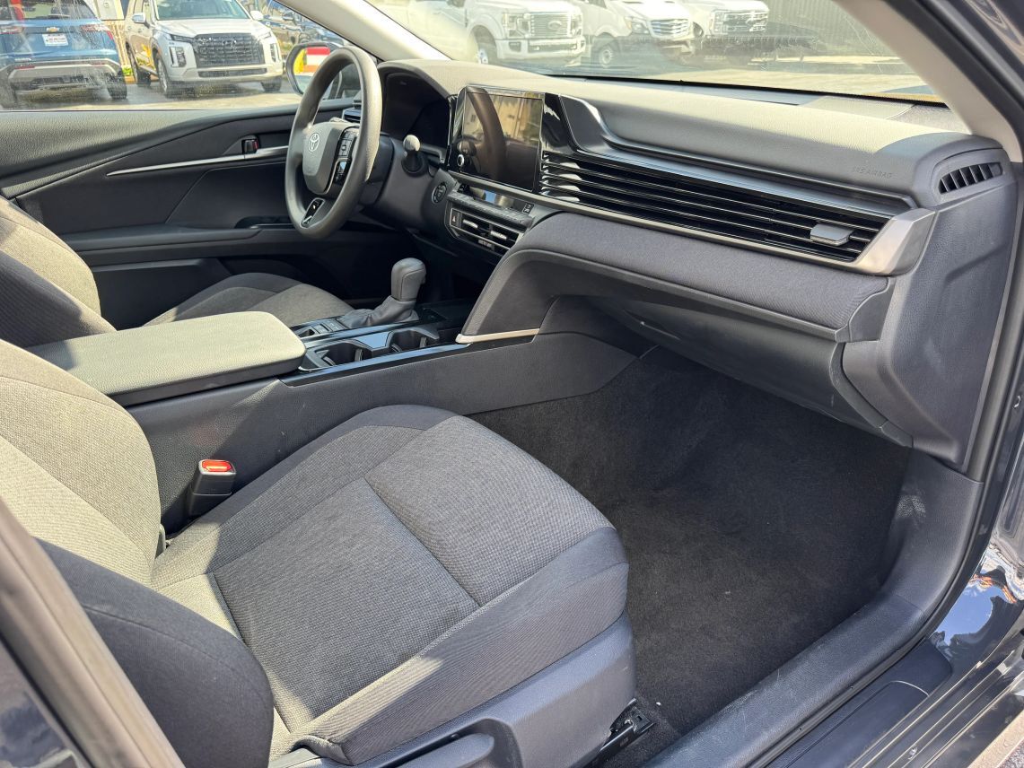2025 Toyota Camry LE Sedan 4D