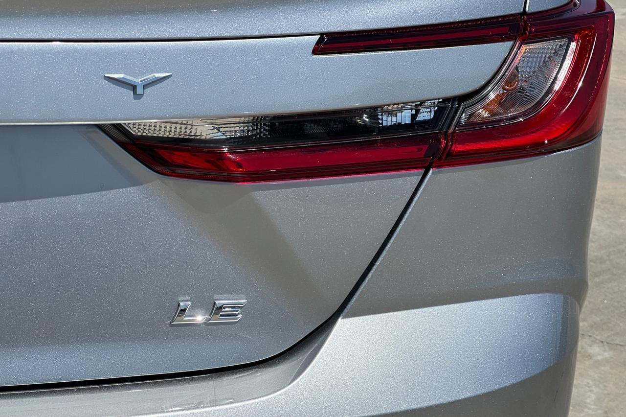 2025 Toyota Camry LE Ontario OR