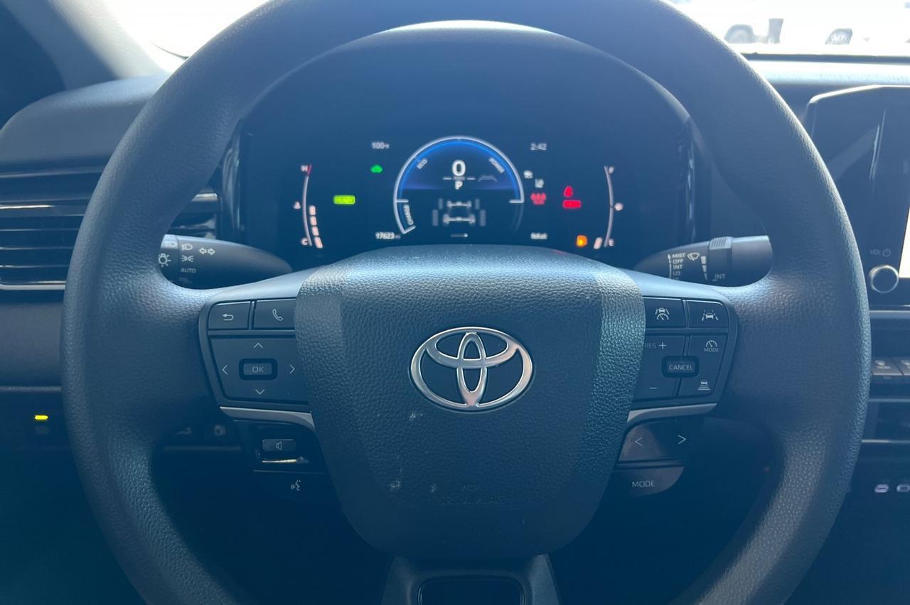 2025 Toyota Camry LE Ontario OR