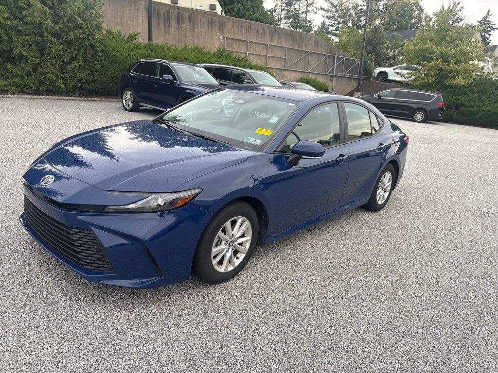 2025 Toyota Camry LE