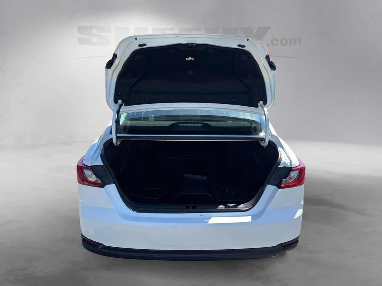 2025 Toyota Camry LE Chantilly VA
