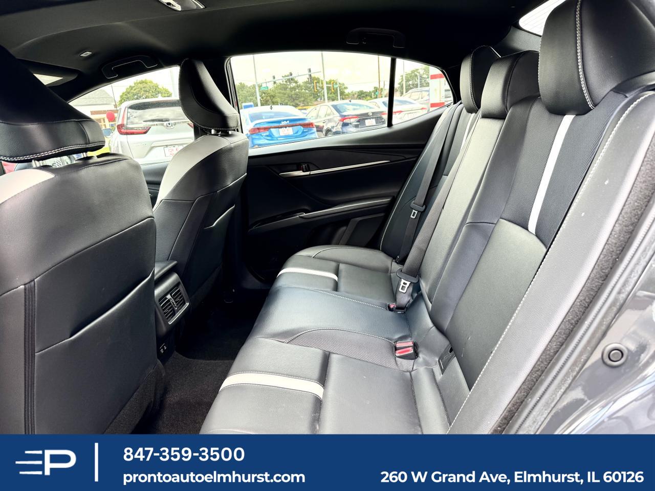 2025 Toyota Camry SE Elmhurst IL