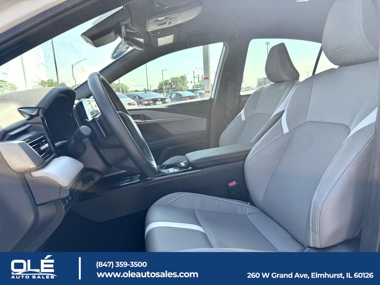 2025 Toyota Camry SE Elmhurst IL