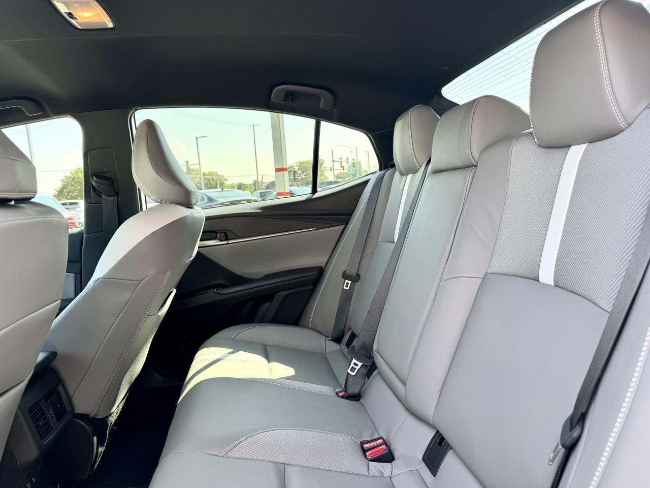 2025 Toyota Camry SE Elmhurst IL