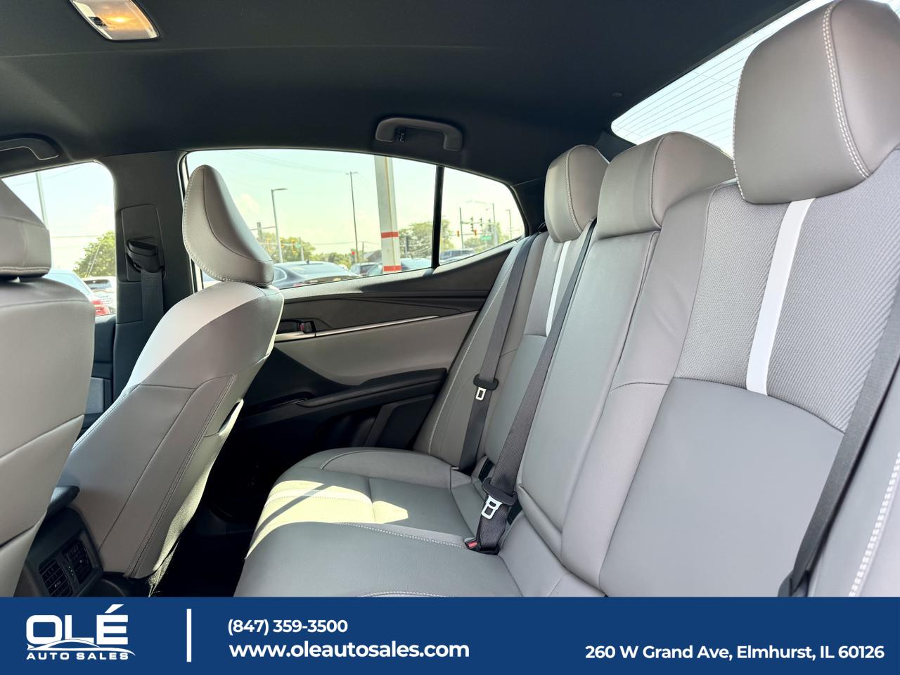 2025 Toyota Camry SE Elmhurst IL