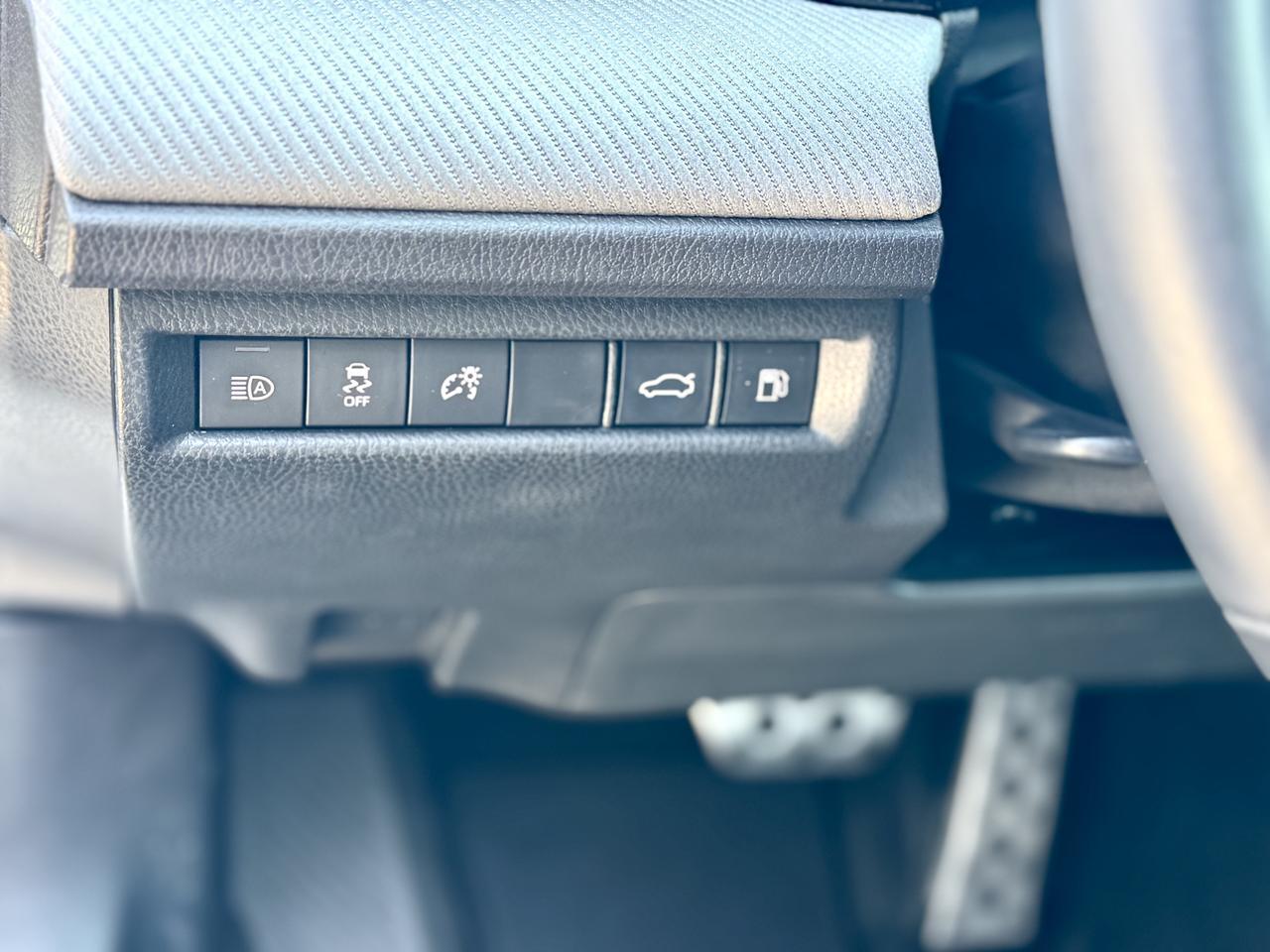 2025 Toyota Camry SE Elmhurst IL