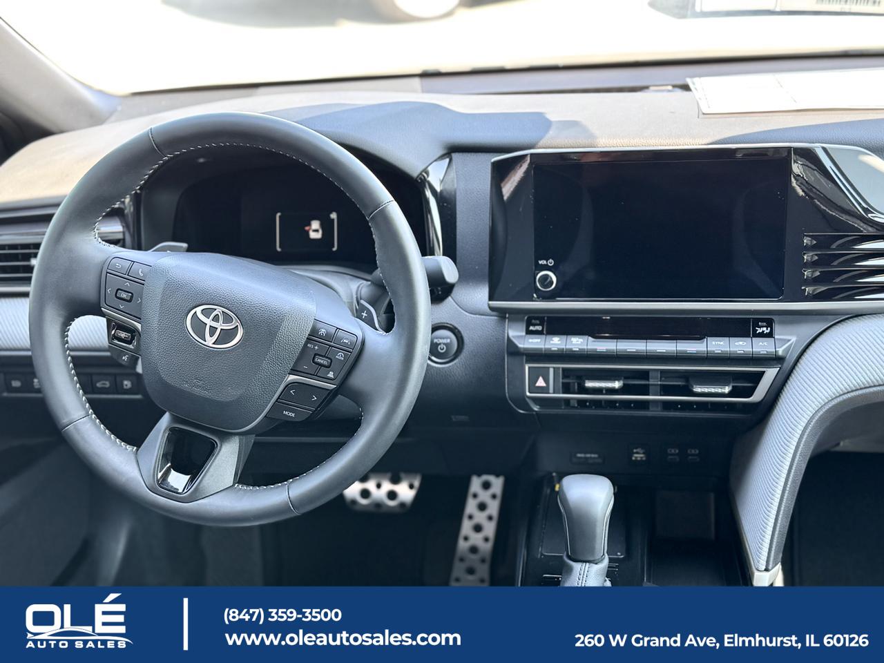2025 Toyota Camry SE Elmhurst IL