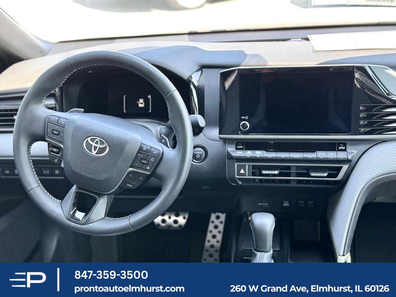 2025 Toyota Camry SE Elmhurst IL