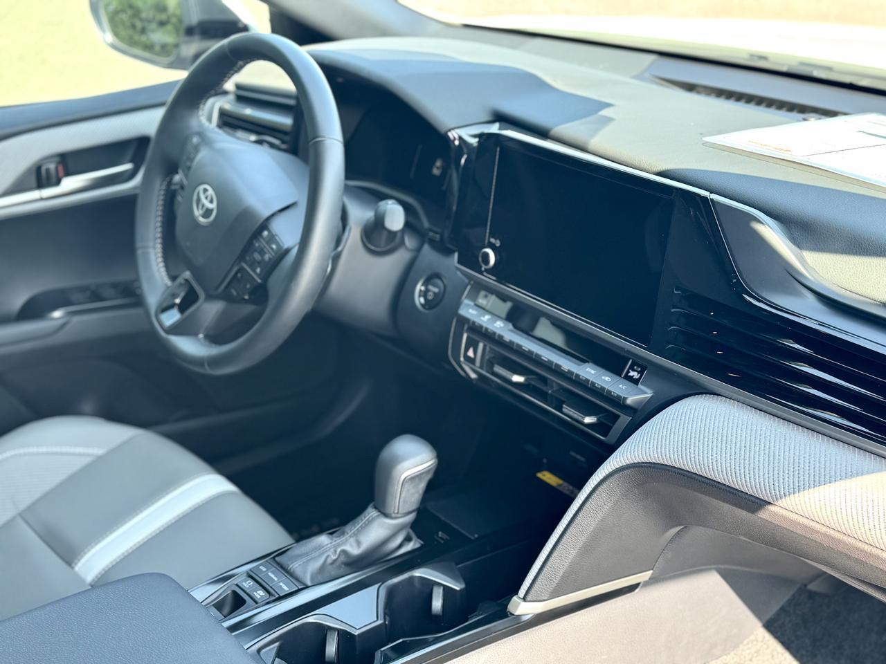 2025 Toyota Camry SE Elmhurst IL