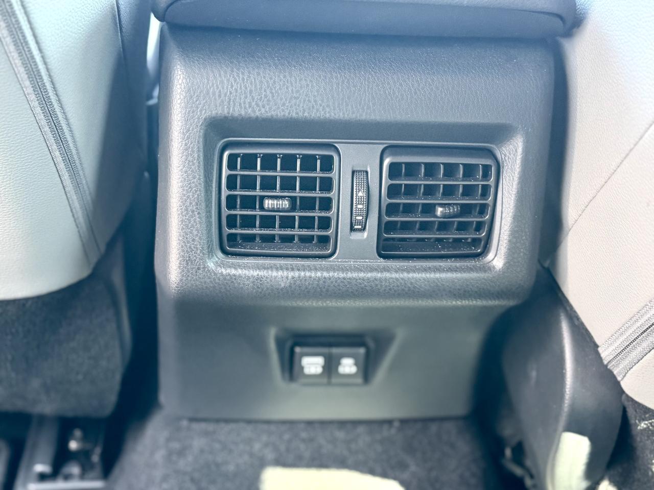 2025 Toyota Camry SE Elmhurst IL