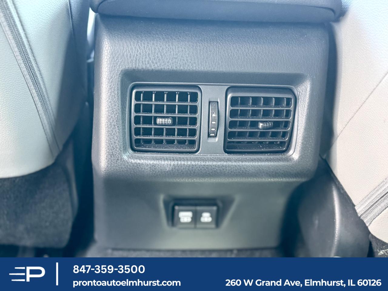 2025 Toyota Camry SE Elmhurst IL